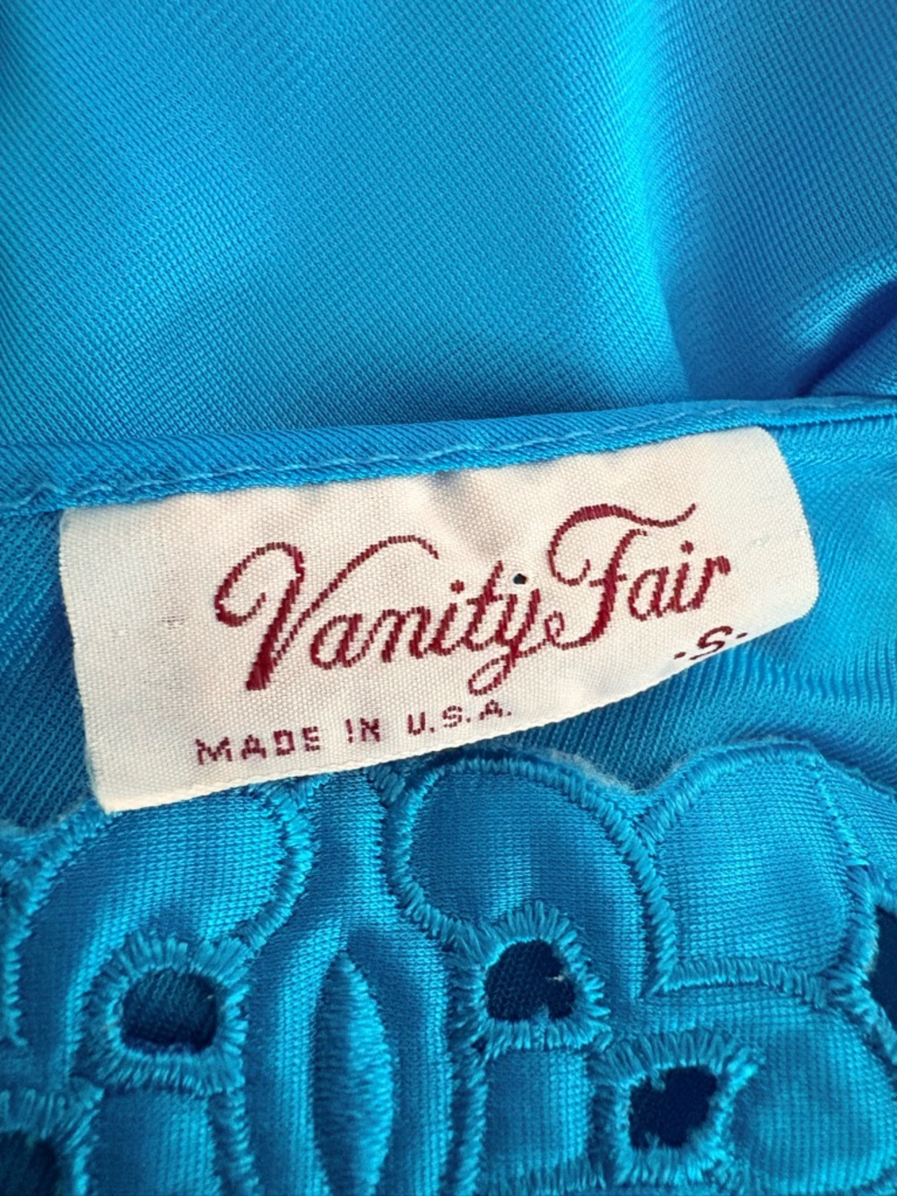 VTG Vanity Fair Blue Nylon Embroidered Lace Bodice Nightgown Size S - Picture 12 of 14